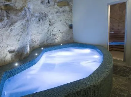 Grana Barocco Art Hotel